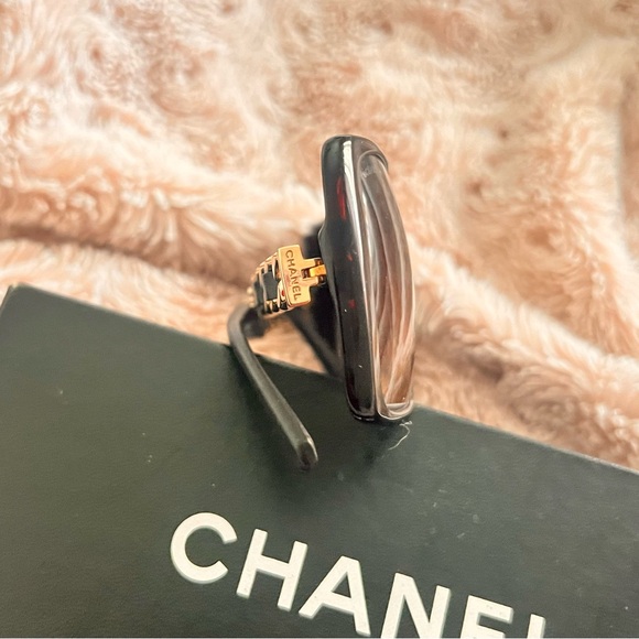 PRICE Drop! 🌟 Sophisticated and Classy Chanel Sunglasses- Iconic Style! - Picture 9 of 9